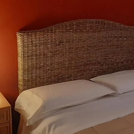 Villamariascauri Bed & Breakfast *
